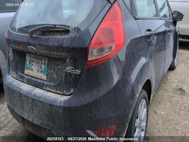 2013 Ford Fiesta Se მანქანა იყიდება აუქციონზე, vin: 3FADP4EJ5DM106412, აუქციონის ნომერი: 20258163