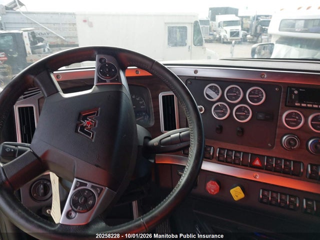 20258228 :رقم المزاد ، 5KJJBWDR0RLUR4787 vin ، 2024 Western Star 49x مزاد بيع