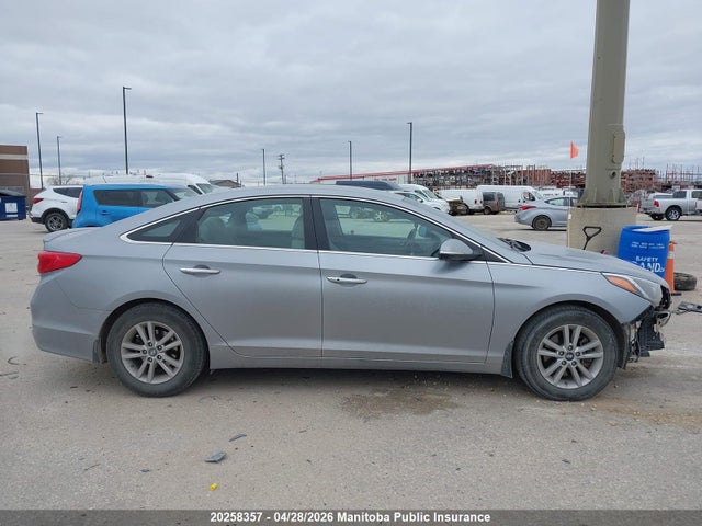 5NPE24AFXFH227976 Hyundai SONATA GL