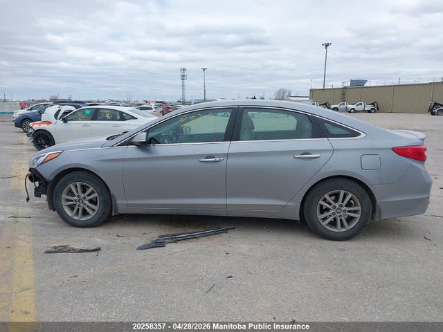 5NPE24AFXFH227976 Hyundai SONATA GL