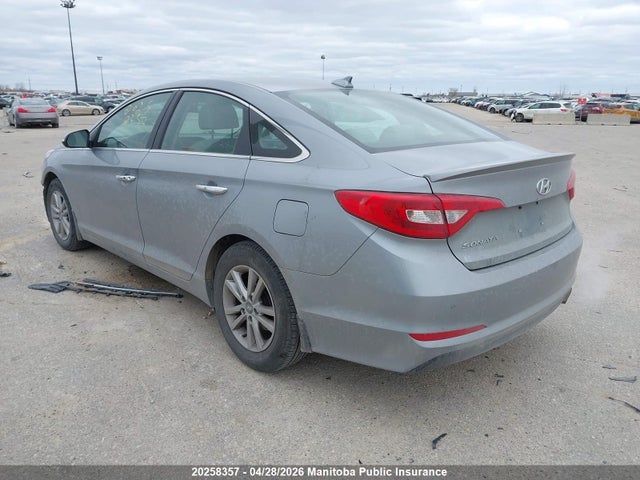 5NPE24AFXFH227976 Hyundai SONATA GL