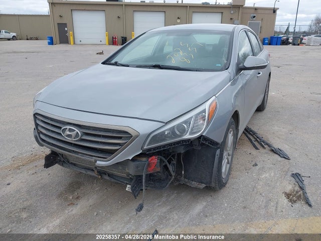 5NPE24AFXFH227976 Hyundai SONATA GL