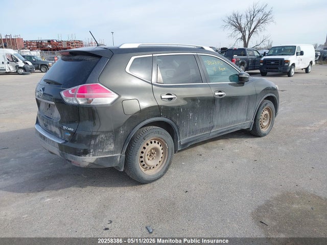 5N1AT2MV7FC828790 Nissan ROGUE SV