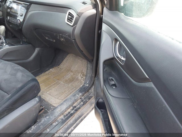 5N1AT2MV7FC828790 Nissan ROGUE SV