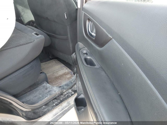 5N1AT2MV7FC828790 Nissan ROGUE SV
