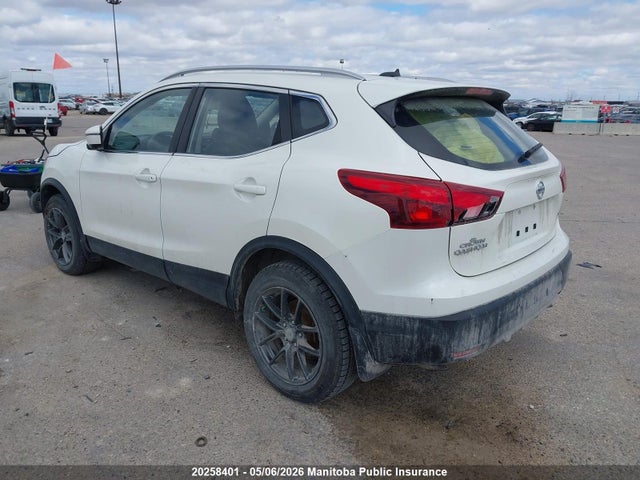 JN1BJ1CR2JW209330 Nissan Qashqai S