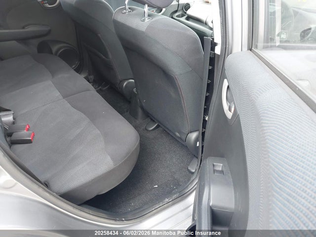 2010 Honda Fit Dx მანქანა იყიდება აუქციონზე, vin: GE71306410, აუქციონის ნომერი: 20258434