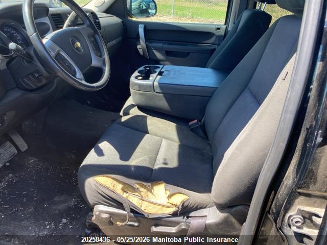 20258436 :رقم المزاد ، 3GCPKSE32BG361056 vin ، 2011 Chevrolet Silverado 1500 Lt Crew Cab مزاد بيع