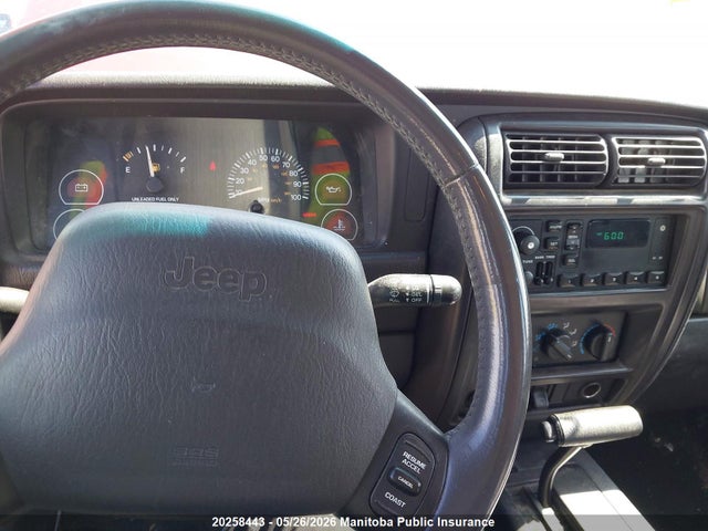 1999 Jeep Cherokee Se მანქანა იყიდება აუქციონზე, vin: 1J4FF28S6XL620686, აუქციონის ნომერი: 20258443