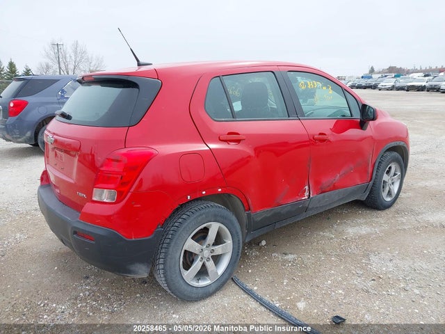 3GNCJKEBXEL133723 Chevrolet TRAX LS