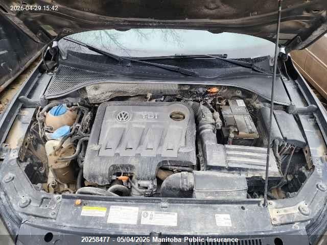 20258477 :رقم المزاد ، 1VWCN7A38DC018621 vin ، 2013 Volkswagen Passat 2.0 Tdi مزاد بيع
