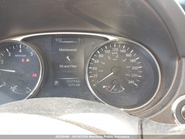 20258496 :رقم المزاد ، 5N1AT2MVXFC911176 vin ، 2015 Nissan Rogue Sl مزاد بيع