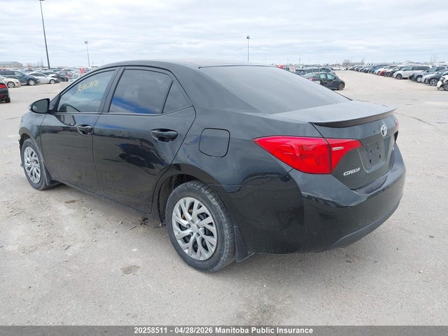 2T1BURHE1JC071247 Toyota COROLLA SE