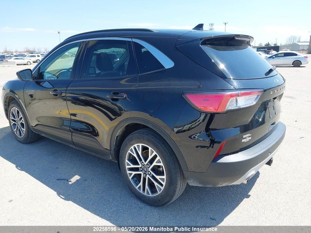 1FMCU9CZXMUA37213 Ford Escape Sel Hybrid