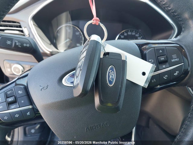 1FMCU9CZXMUA37213 Ford Escape Sel Hybrid