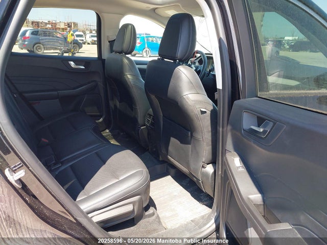 1FMCU9CZXMUA37213 Ford Escape Sel Hybrid