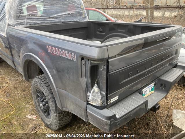 2021 Ford F250 Sd Platinum Crew Cab მანქანა იყიდება აუქციონზე, vin: 1FT8W2BT1MEC64924, აუქციონის ნომერი: 20258614