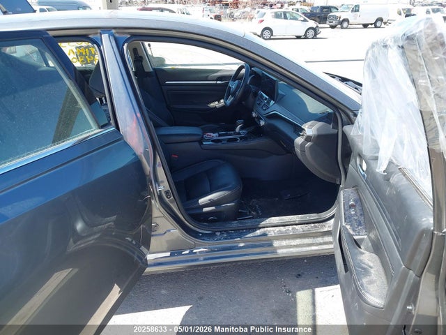 1N4BL4FW6PN349430 Nissan Altima 2.5 Platinum
