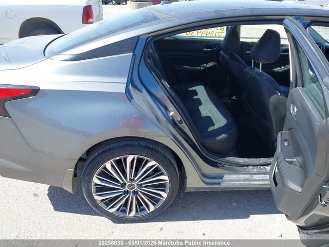 1N4BL4FW6PN349430 Nissan Altima 2.5 Platinum