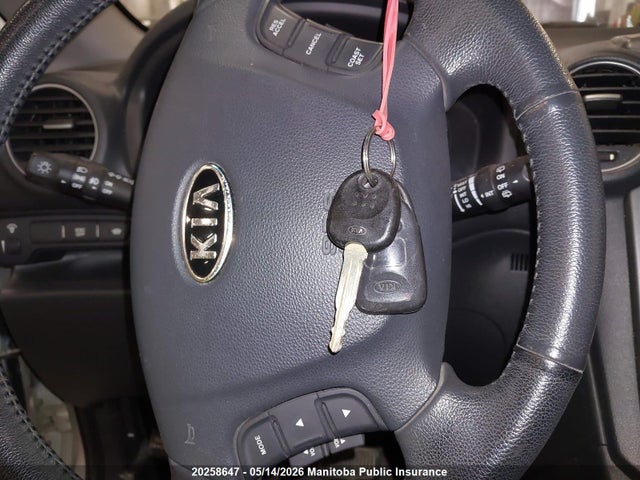 20258647 :رقم المزاد ، KNAHH8A80A7297145 vin ، 2010 Kia Rondo Ex مزاد بيع