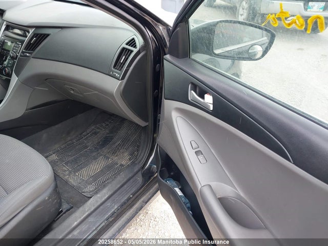 2011 Hyundai Sonata Gls მანქანა იყიდება აუქციონზე, vin: 5NPEB4AC9BH099536, აუქციონის ნომერი: 20258652