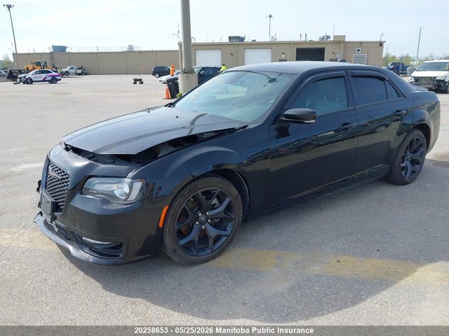 Chrysler 300 S V8 2023 2C3CCABT0PH543280 Image 2