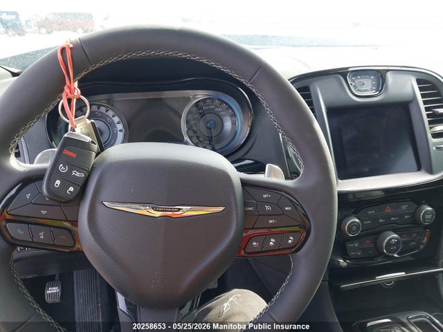Chrysler 300 S V8 2023 2C3CCABT0PH543280 Image 7