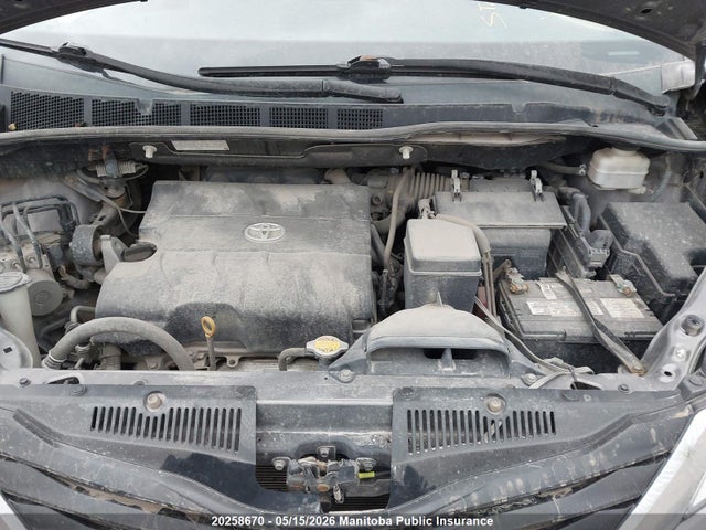 20258670 :رقم المزاد ، 5TDKK3DC9BS016481 vin ، 2011 Toyota Sienna Le V6 مزاد بيع
