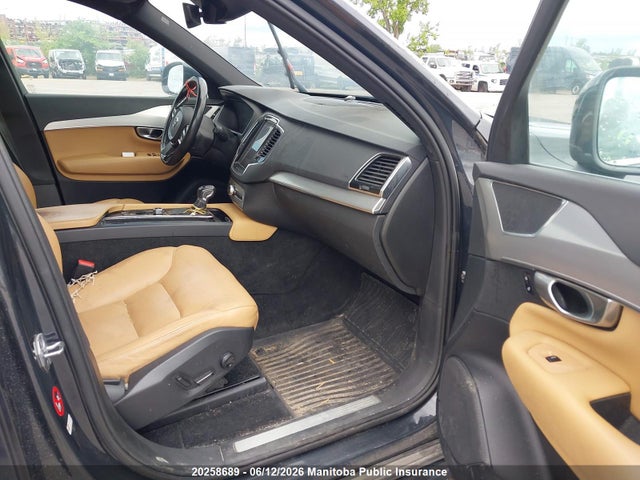 YV4A22PK3H1140371 Volvo Xc90 R T6