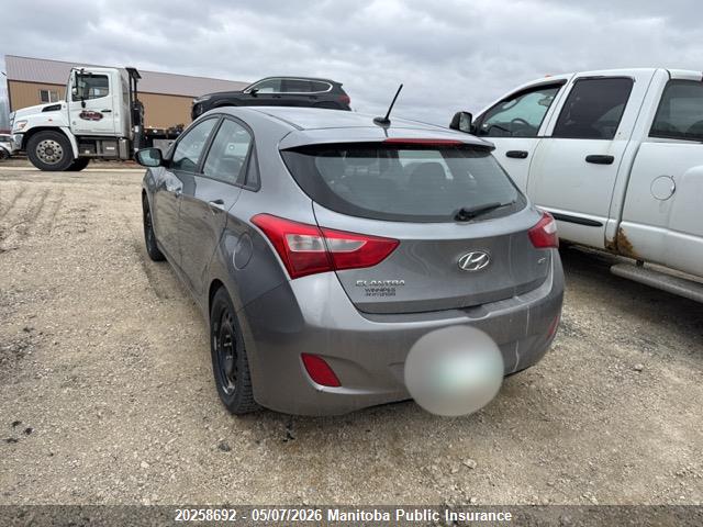 2013 Hyundai Elantra Gt Gl მანქანა იყიდება აუქციონზე, vin: KMHD25LE9DU102309, აუქციონის ნომერი: 20258692