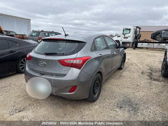 2013 Hyundai Elantra Gt Gl მანქანა იყიდება აუქციონზე, vin: KMHD25LE9DU102309, აუქციონის ნომერი: 20258692