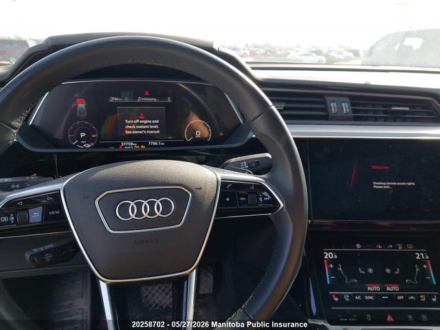 2022 Audi E-tron 55 Technik Sportback მანქანა იყიდება აუქციონზე, vin: WA13AAGEXNB044725, აუქციონის ნომერი: 20258702