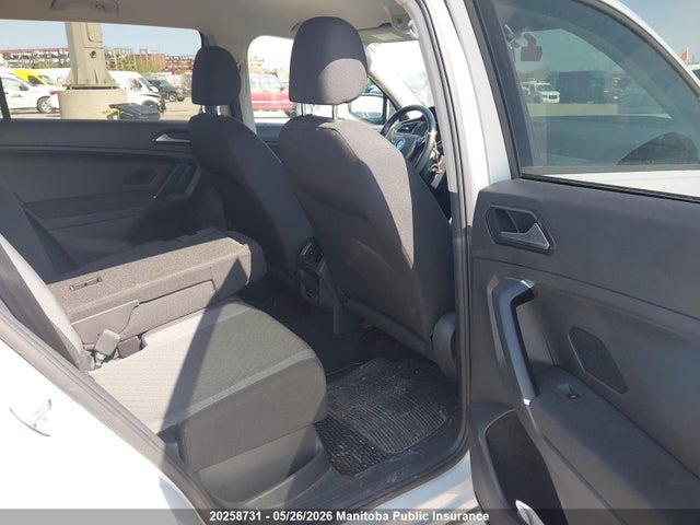 20258731 :رقم المزاد ، 3VV0B7AXXJM007911 vin ، 2018 Volkswagen Tiguan 2.0 Tsi مزاد بيع
