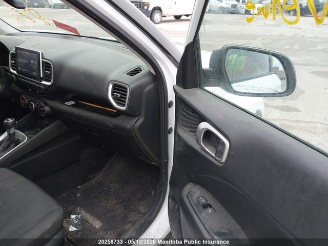 2021 Hyundai Venue Essential მანქანა იყიდება აუქციონზე, vin: KMHRB8A30MU110484, აუქციონის ნომერი: 20258733