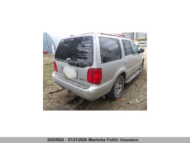 20258822 :رقم المزاد ، 5LMFU28A0YLJ29043 vin ، 2000 Lincoln Navigator مزاد بيع