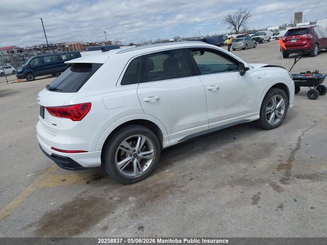 20258837 :رقم المزاد ، WA1EECF30M1035559 vin ، 2021 Audi Q3 Progressiv 45 2.0 Tfsi مزاد بيع