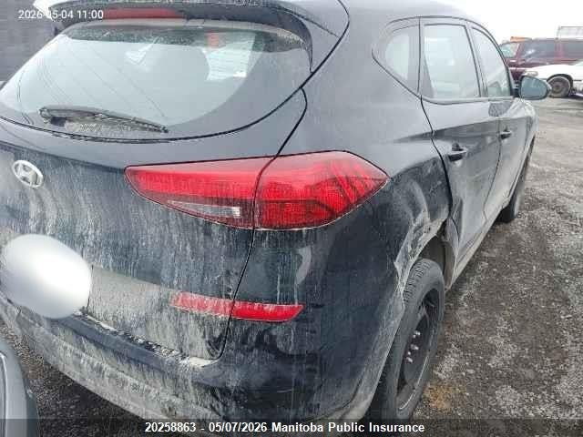 KM8J23A43KU016878 Hyundai Tucson Essential