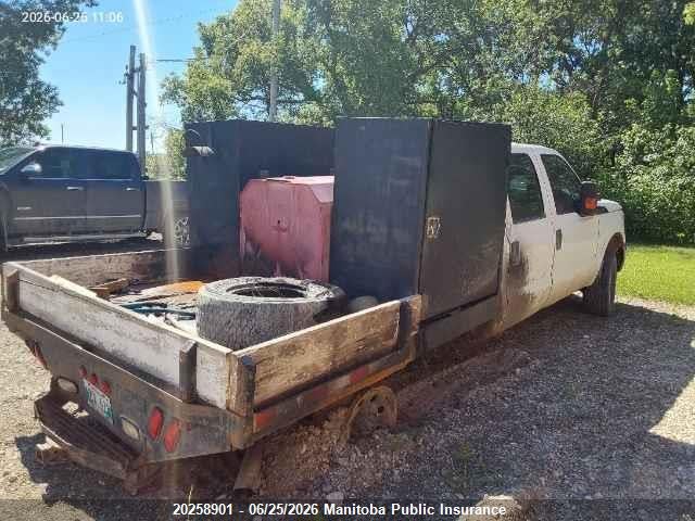 20258901 :رقم المزاد ، 1FT7W2B69BEB92955 vin ، 2011 Ford F250 Sd Xl Crew Cab مزاد بيع