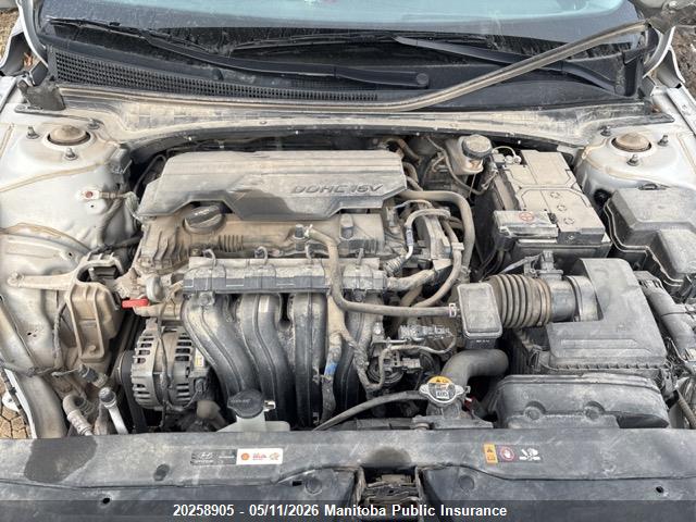 KMHLM4AG2PU572612 Hyundai ELANTA