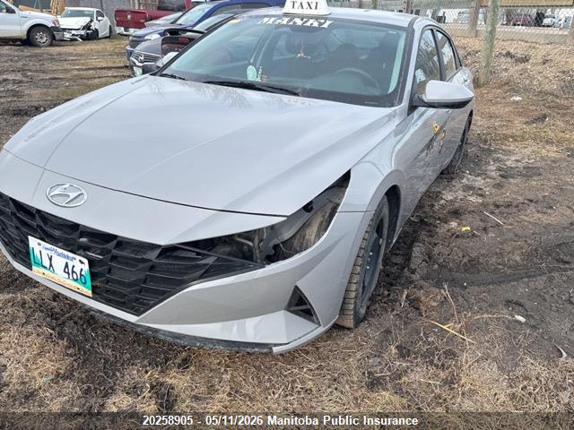 KMHLM4AG2PU572612 Hyundai ELANTA