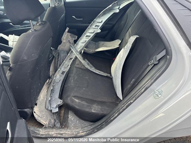 KMHLM4AG2PU572612 Hyundai ELANTA