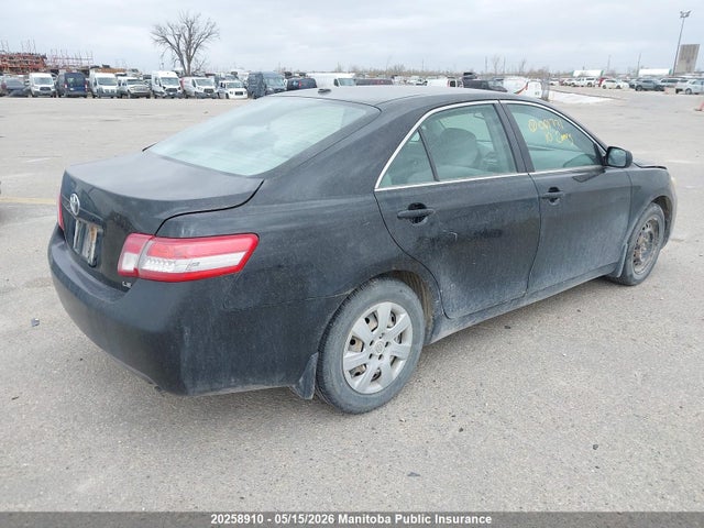 20258910 :رقم المزاد ، 4T1BF3EK9AU001771 vin ، 2010 Toyota Camry Se مزاد بيع