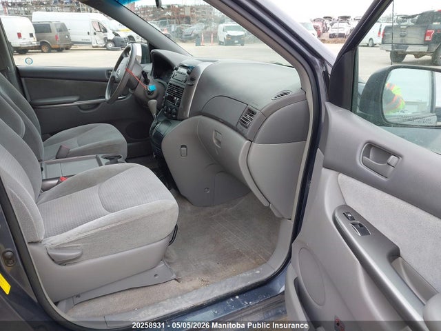 20258931 :رقم المزاد ، 5TDZK4CC8AS341868 vin ، 2010 Toyota Sienna Ce V6 مزاد بيع