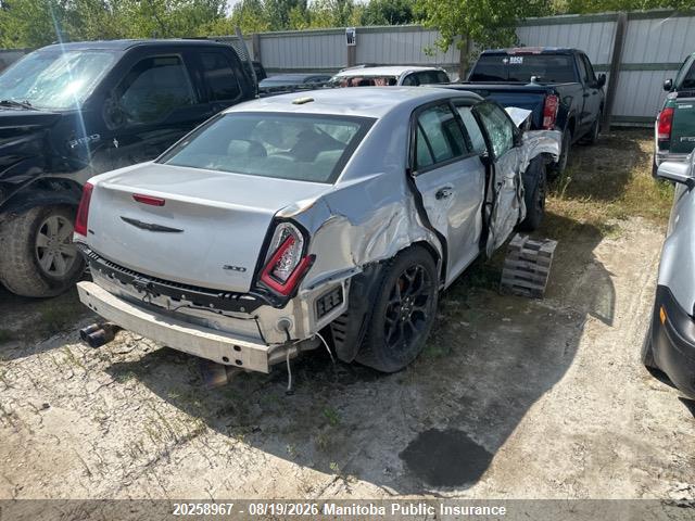 Chrysler 300 Touring L 2022 2C3CCASG1NH195117 Image 4