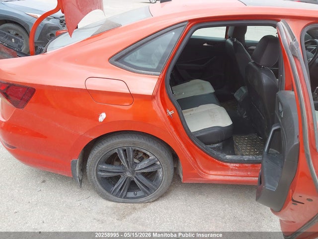 3VWE57BUXKM029518 Volkswagen Jetta 1.4 Tsi