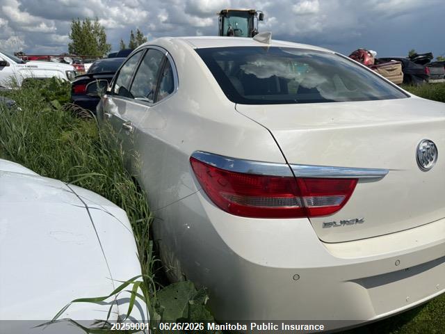 20259001 :رقم المزاد ، 1G4PS5SK0F4165564 vin ، 2015 Buick Verano مزاد بيع