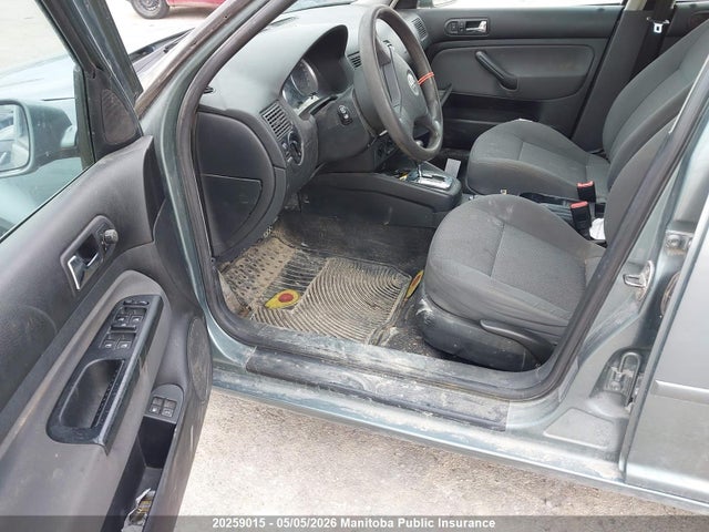 2009 Volkswagen Golf City მანქანა იყიდება აუქციონზე, vin: 9BWEL61J794012987, აუქციონის ნომერი: 20259015