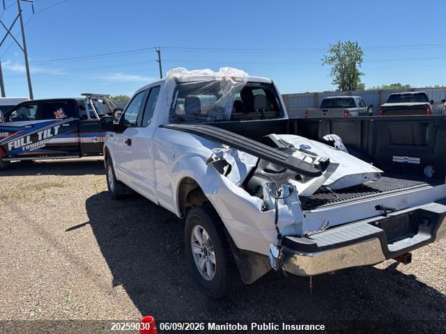 Ford F150 Xlt Supercab 2020 1FTFX1E43LKE82592 Image 3