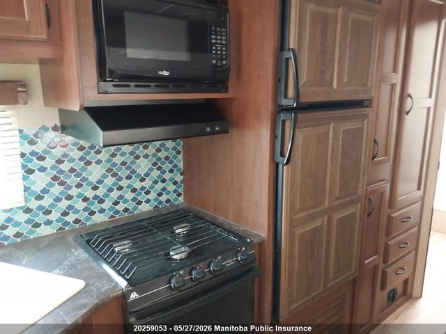 20259053 :رقم المزاد ، 1UJBJ0BR1G17X1038 vin ، 2016 Jayco Jayco Jayflight مزاد بيع