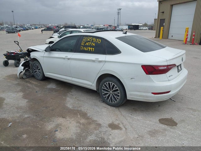 2021 Volkswagen Jetta Highline 1.4 Tsi მანქანა იყიდება აუქციონზე, vin: 3VWE57BU6MM061997, აუქციონის ნომერი: 20259170